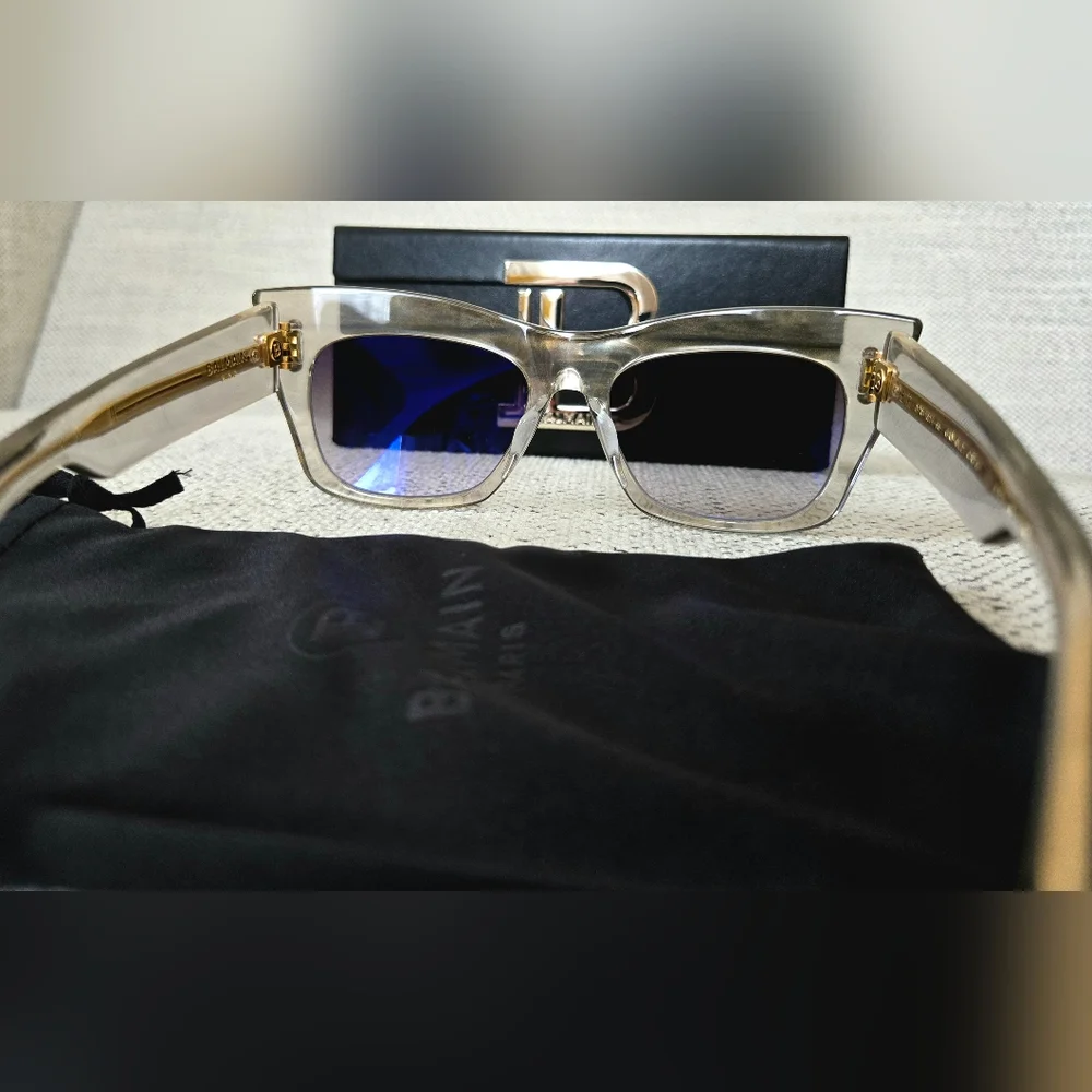NWB BALMAIN PARIS Full Rim Cat Eye Shape Gray Gold Logo Sunglasses Made In Japan